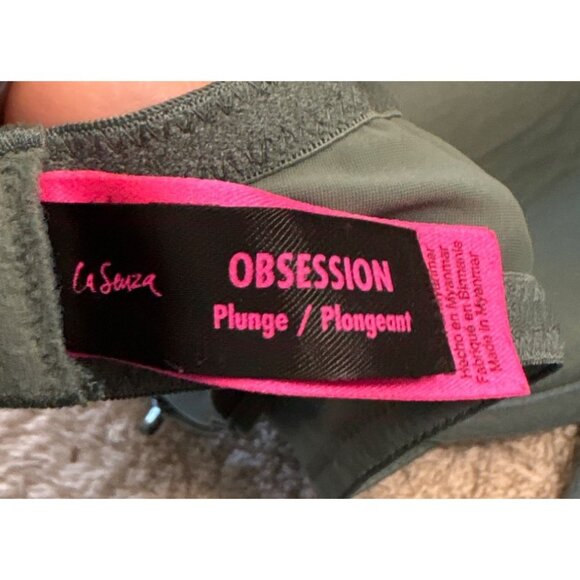 La Senza Obsession Plunge Bra Green Lace Overlay Size 36D Adjustable Straps - Picture 6 of 7